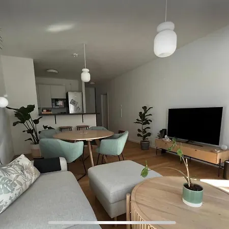 Naehe Messe: Zentrale Mit Balkon Und Loggia * Fráncfort del Meno