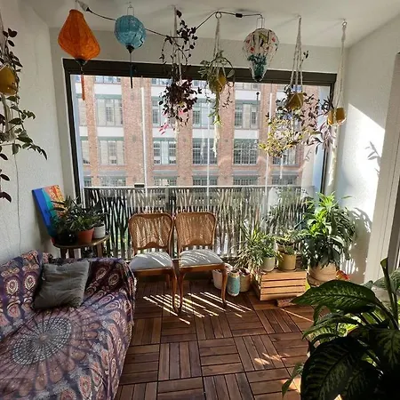 Naehe Messe: Zentrale Mit Balkon Und Loggia Apartment *